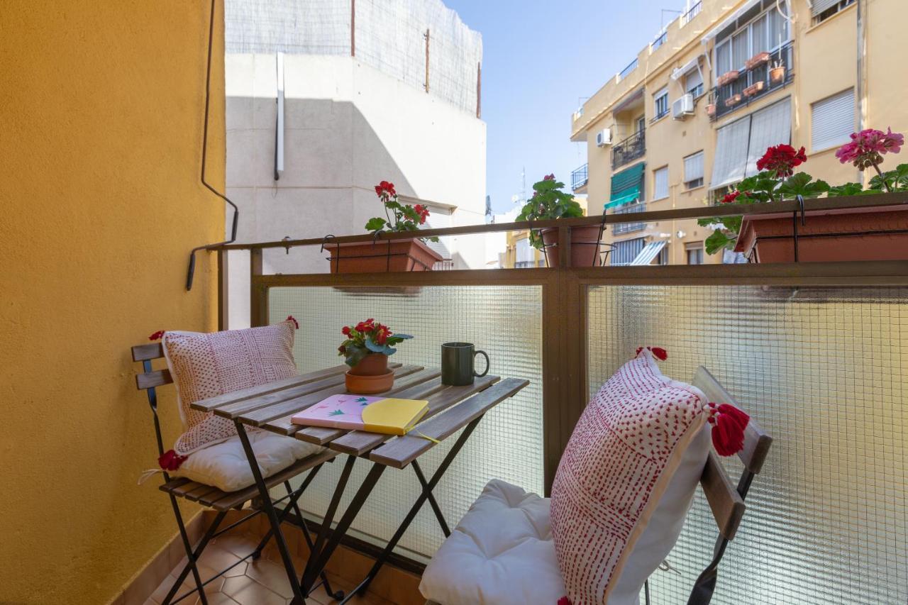Luminoso Apartamento De Dos Habitaciones Con Terraza Y Parking En El Centro Màlaga Exteriér fotografie