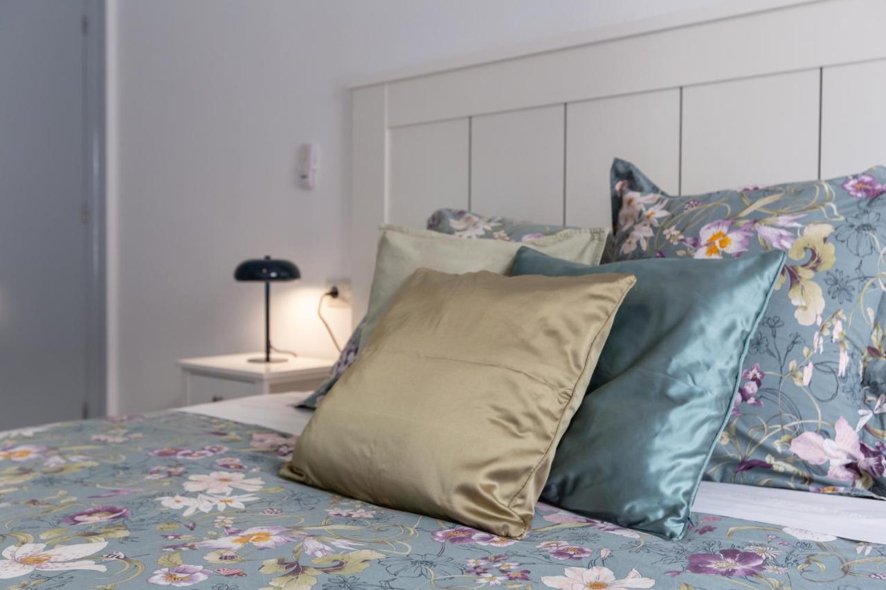 Luminoso Apartamento De Dos Habitaciones Con Terraza Y Parking En El Centro Màlaga Exteriér fotografie